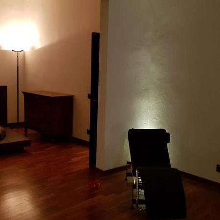 La Casa Con Piscina Riscaldata Interna Anna Luxury Garden Lägenhet Pisa Exteriör bild